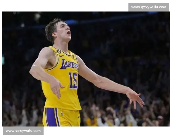 雷迪克夸像克六？里夫斯：他是冷血杀手